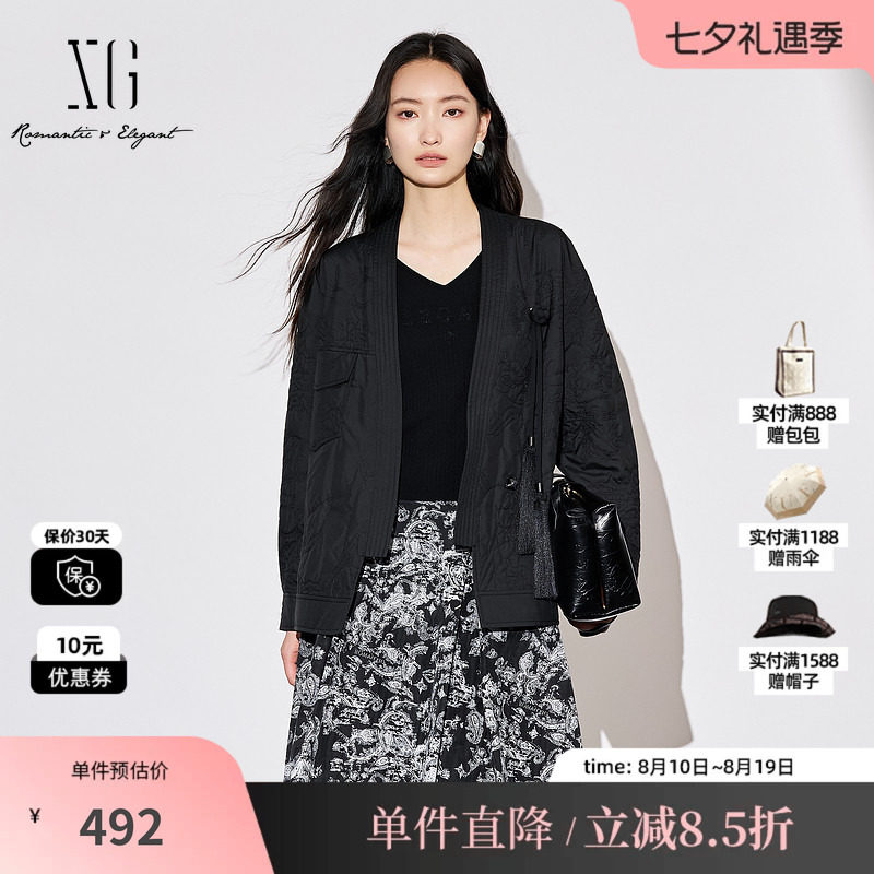 XG/雪歌XK307034A990黑色V领新中式盘扣宽松直筒一手长休闲外套女