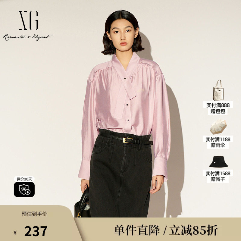 XG/雪歌XL121003A516 粉色领带长袖衬衫淑女立领直筒落肩休闲上衣