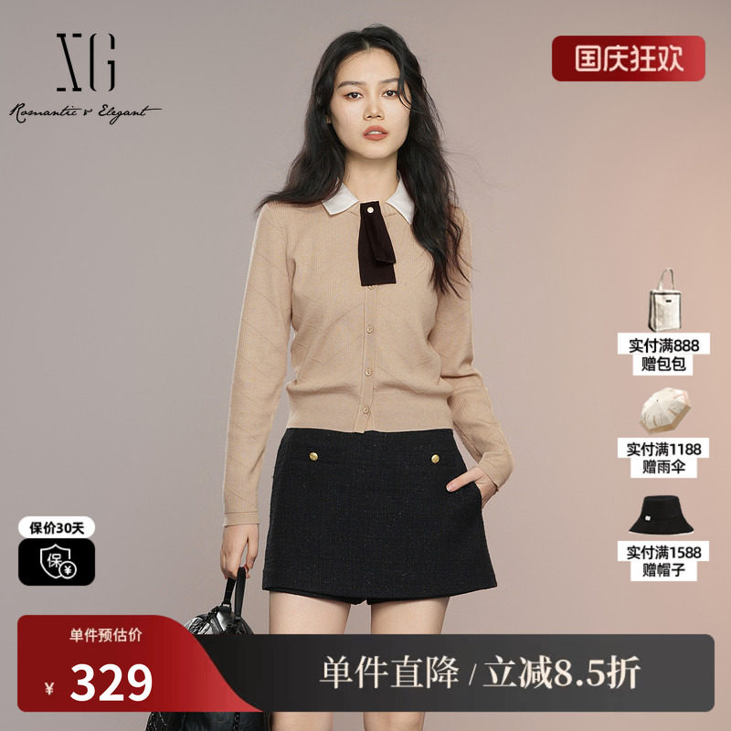XG/雪歌XK311020A373 卡其色圆领长袖针织衫学院风配领带假领女装