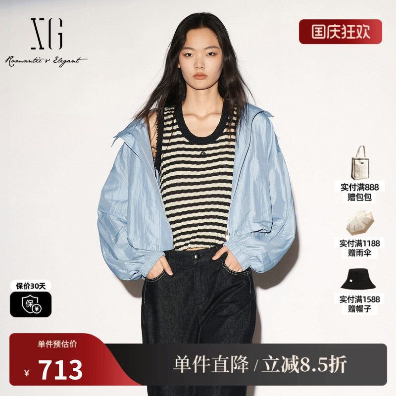 XG/雪歌 XL307007A220浅蓝色大翻领长袖短外套宽松休闲运动风女装