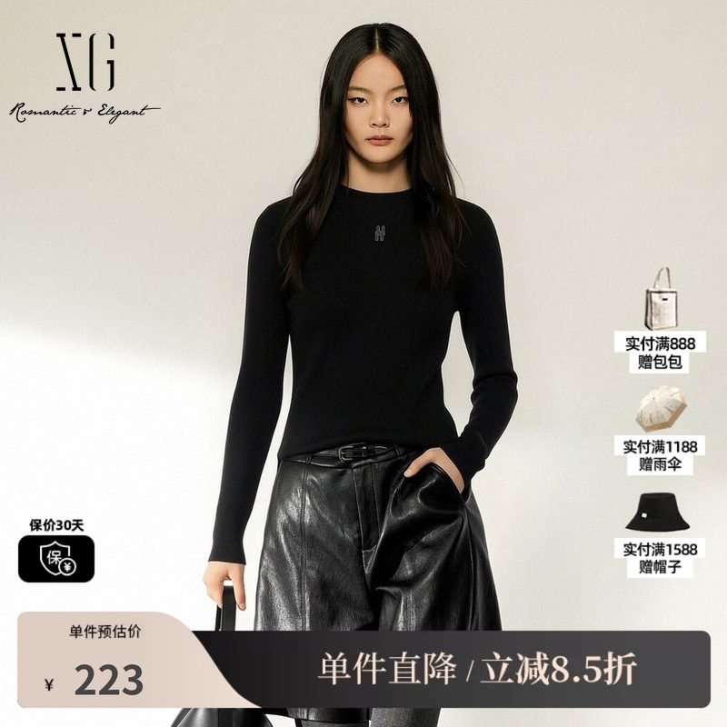 XG/雪歌 XK411773A890黑色羊毛混纺刺绣圆领针织衫修身打底毛衣女