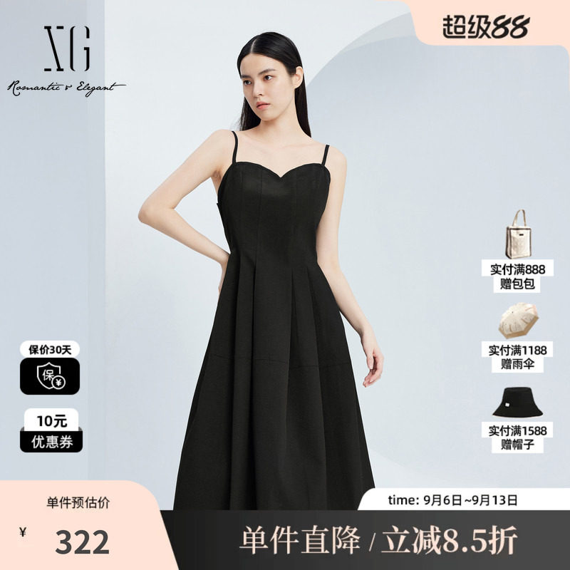 XG雪歌XJ304022A490无袖吊带连衣裙时尚秋季新款黑色百褶中长裙女