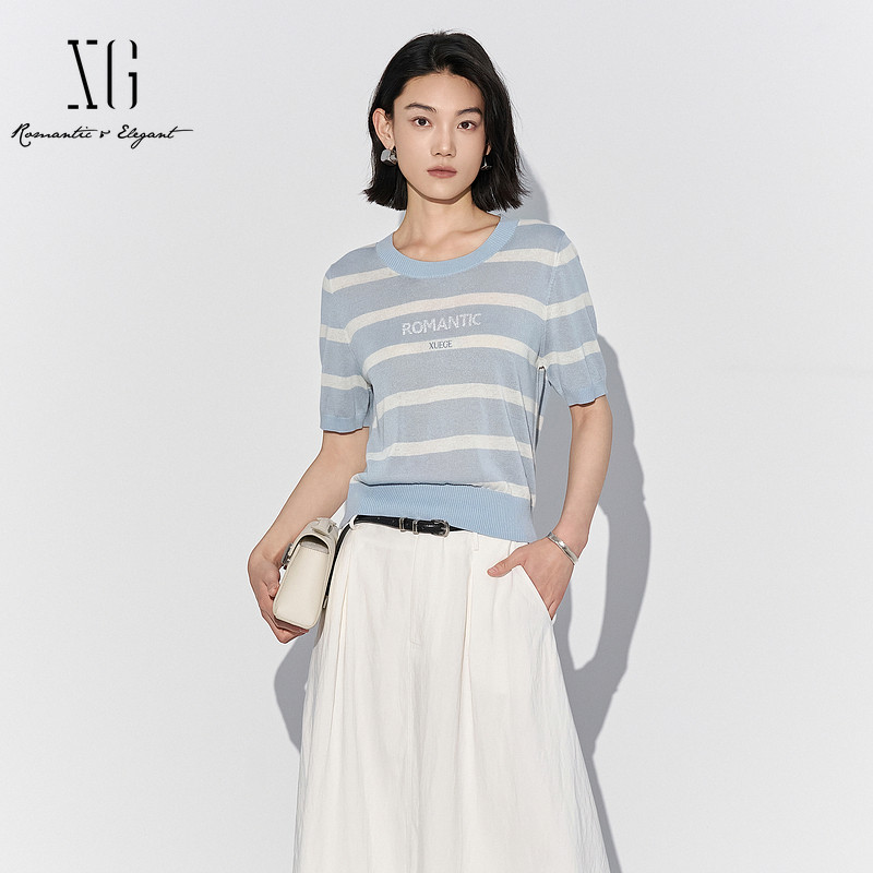XG/雪歌XL211814B899 蓝白条纹圆领短袖毛针织衫套头直筒薄上衣女