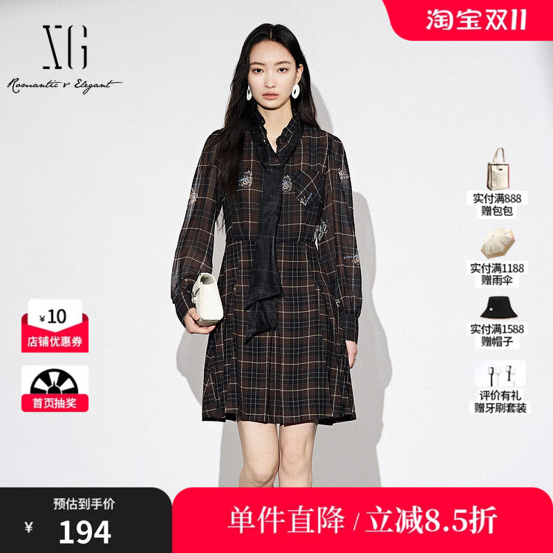 XG/雪歌XJ304014B395格纹长袖连衣裙时尚秋季新款通勤衬衫A字裙女