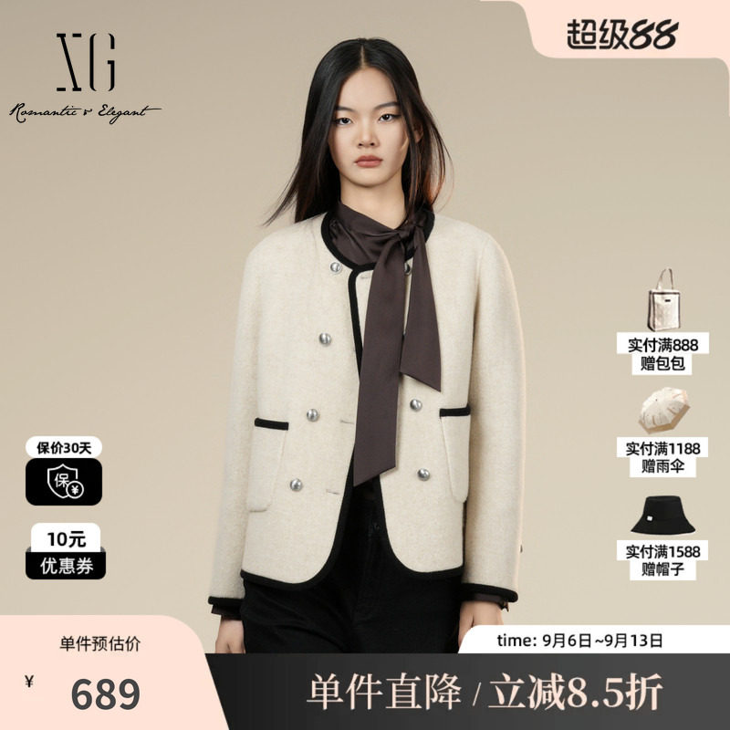 XG/雪歌 XK410015A360米色羊毛混纺撞色圆领毛呢外套小香短大衣女