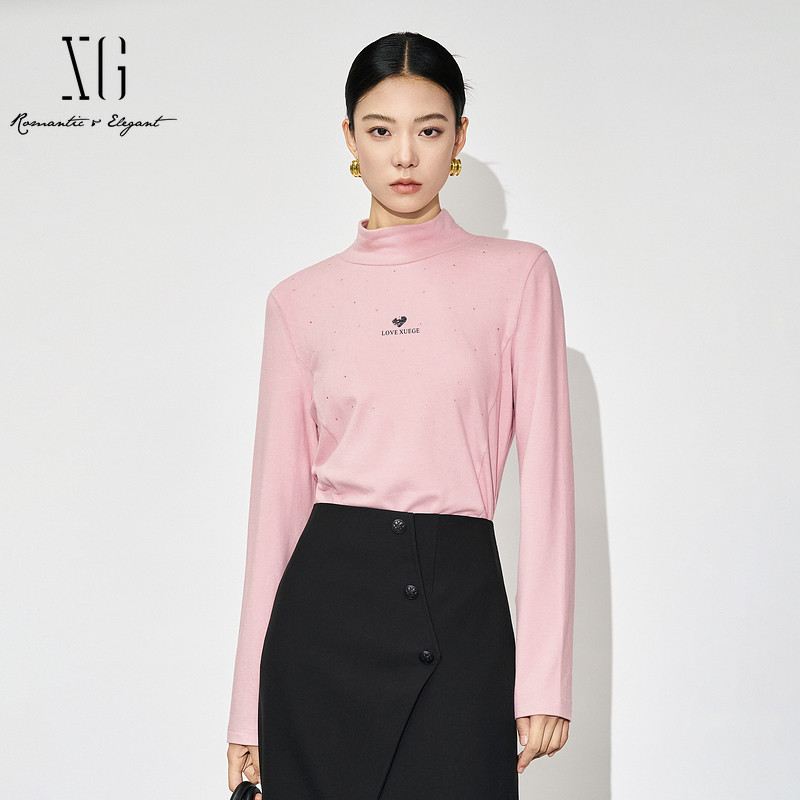 XG/雪歌XK401538A816印花粉色T恤时尚冬季新款修身短款长袖T恤女