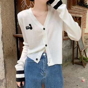 早秋v领针织开衫女长袖拼色短款外套2025年新款洋气刺绣薄款毛衣