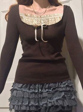 Spliced lace long sleeved square neck top 拼接蕾丝长袖上衣女