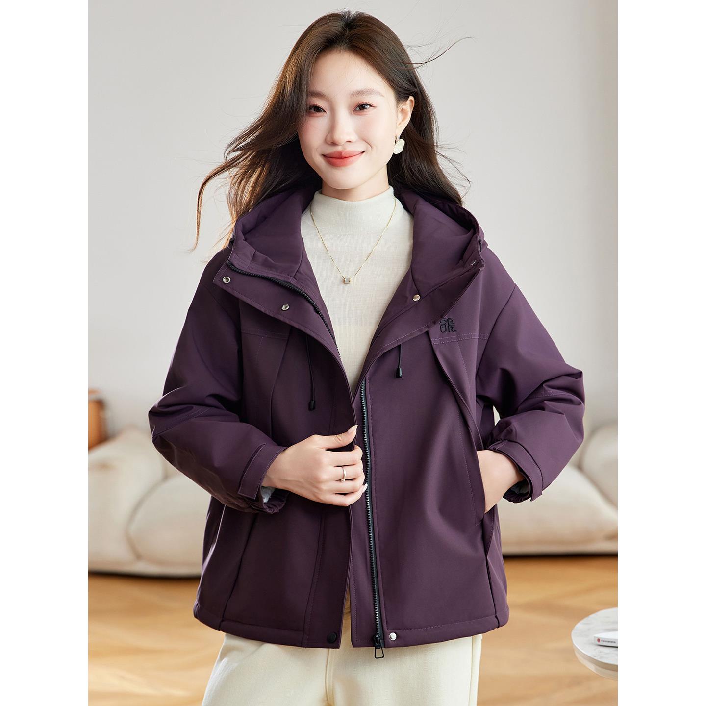 JOYIASS玫红色冲锋衣加绒外套女秋冬2025新款洋气休闲小个子连帽