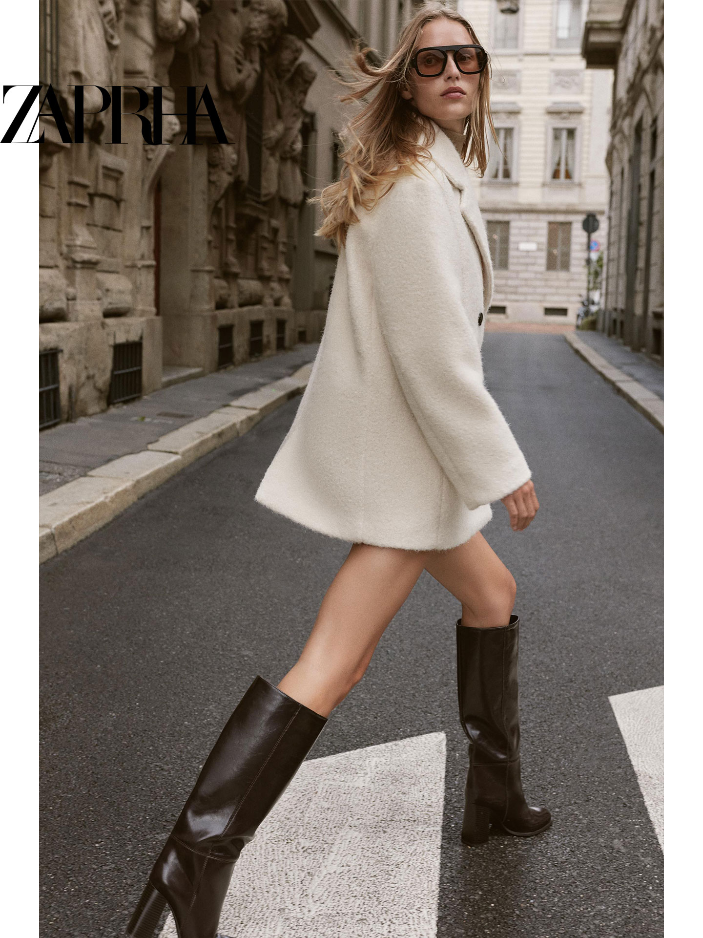 2025 Autumn New High-End Elegant Pearl Leather Double-Breasted Mid-Length Coat for Women 8073328