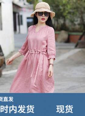 粉红色褶皱收腰薄款洋装女夏季2026新款时尚文艺小清新气质长裙
