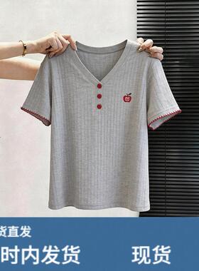 韩系V领纽扣苹果刺绣短袖T恤女夏宽松百搭小众上衣