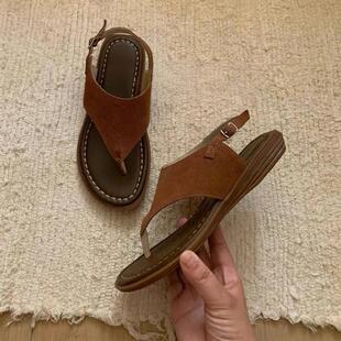 露趾软底人字凉拖外穿罗马鞋 2025新款 复古风真皮夹趾一字扣带凉鞋