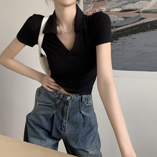 v领黑色短袖t恤女别致设计感小众辣妹修身小心机露脐短款上衣ins