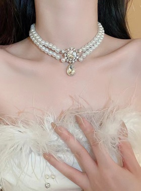 Diamond studded double layered choker Elegant pearl necklace