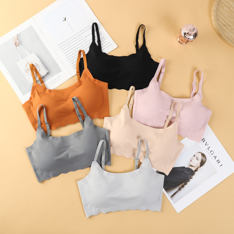日本安心四代无痕无钢圈聚拢睡眠防震瑜伽大码运动背心文胸内衣女