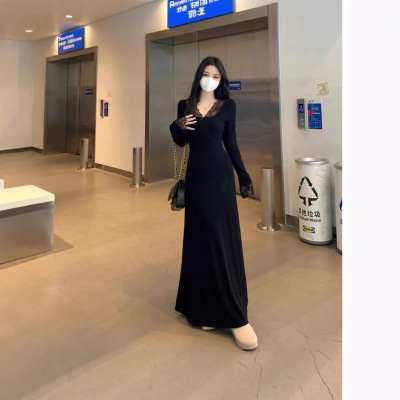 大码女装赫本风黑色v领针织连衣裙秋冬季新款配大衣内搭打底长裙