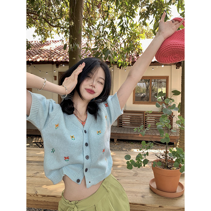 SMALL FRESH DESIGN SENSE V-NECK FLORAL SHORT-SLEEVED KNITTED CARDIGAN WOMENS SUMMER SLIM TEMPERAMENT FOREIGN CHIC TOP INS