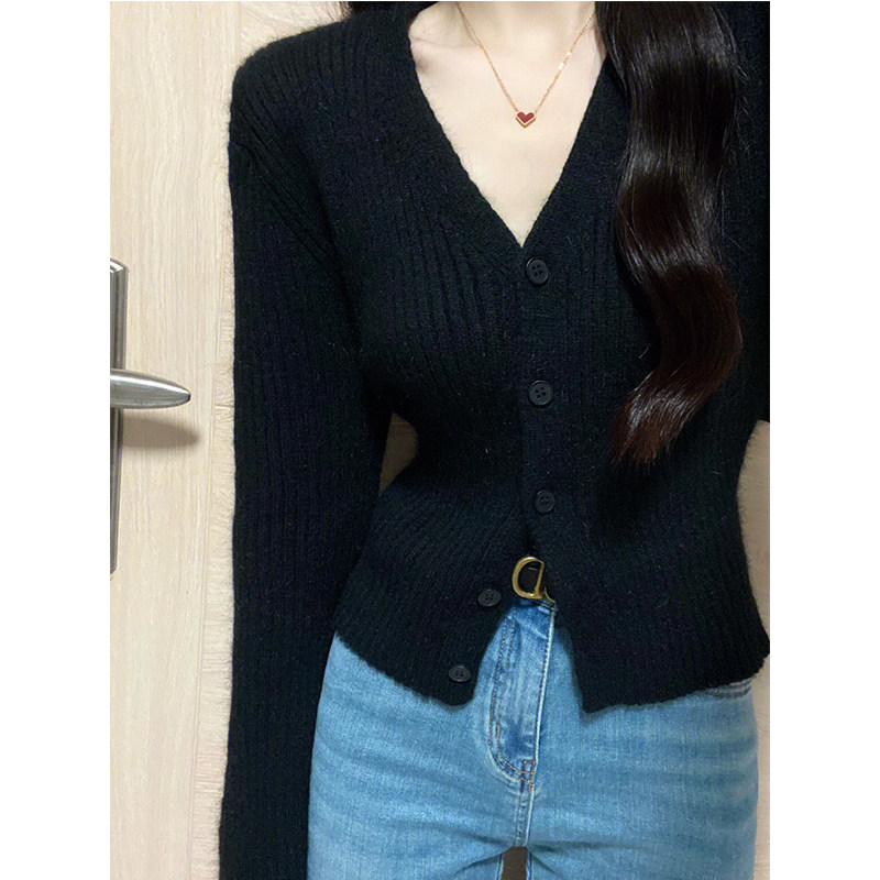 RETRO LUXURY BLACK VERSATILE V-NECK CROPPED CARDIGAN 2023 WINTER FASHION TEMPERAMENT LONG-SLEEVED KNITWEAR SWEATER