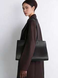 老钱风cosplay 女士真皮单肩包 2026春季新款 大容量翻毛皮托特包