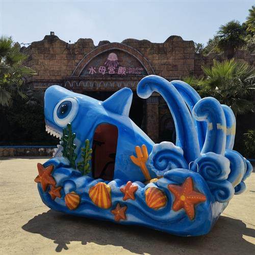厂家直销制作大型游乐设备巡游花车景区商场巡演玻璃钢材质造型