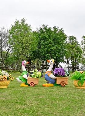 户外卡通兔子雕塑仿真动物花缸摆件幼儿园玻璃钢园林小品草坪装饰