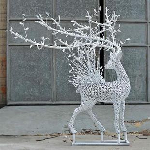 不锈钢镂空梅花鹿雕塑铁艺动物园林草坪景观美陈装 饰摆件户外定制