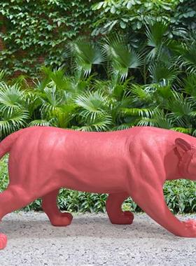 户外仿真大型雪豹子雕塑景区公园林玻璃钢景观动物模型装饰摆件