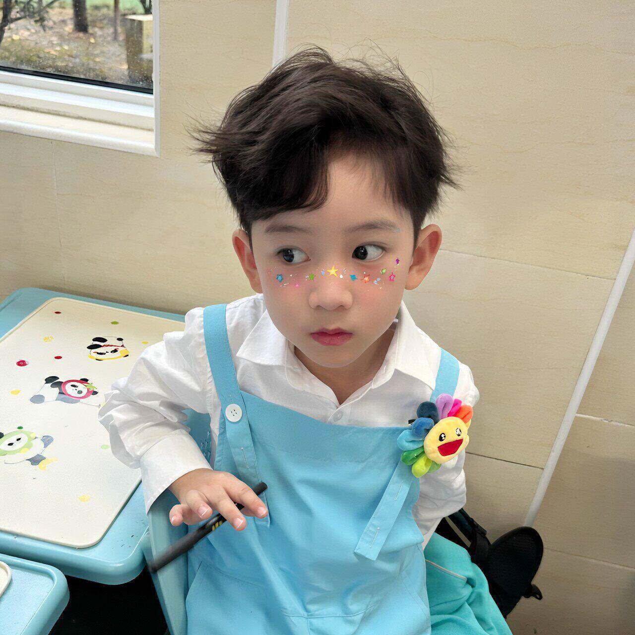 多巴胺星星贴六一儿童节脸部装饰脸贴幼儿园节日舞台演出活动道具