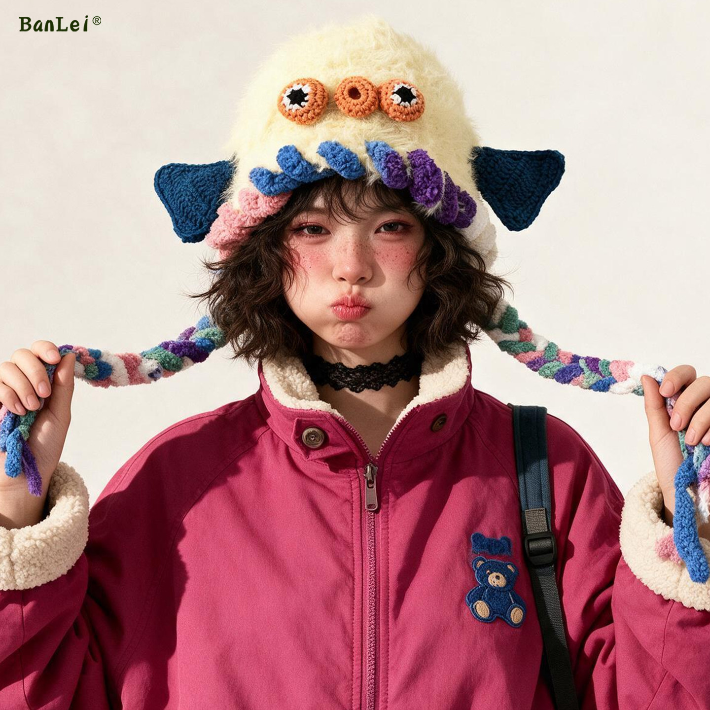 可爱搞怪小怪兽毛绒帽女秋冬保暖护耳流苏针织帽显脸小软糯包头帽