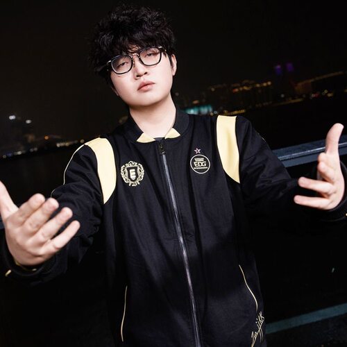 EDG战队2026无畏契约队服Zmjjkk康康签名款夹克外套瓦罗兰特周边