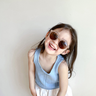 韩范儿童太阳镜男女童宝宝个性 港风街拍出游遮阳墨镜T台走秀眼镜