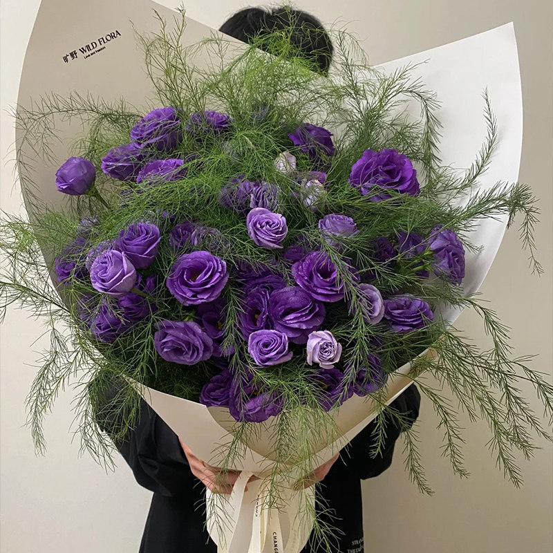 芦荀草紫色洋桔梗法式玫瑰花束鲜花快递同城配送女友闺蜜生日广州