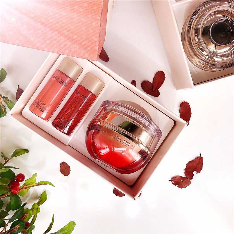 多娜娴童颜紧致90ml人参水