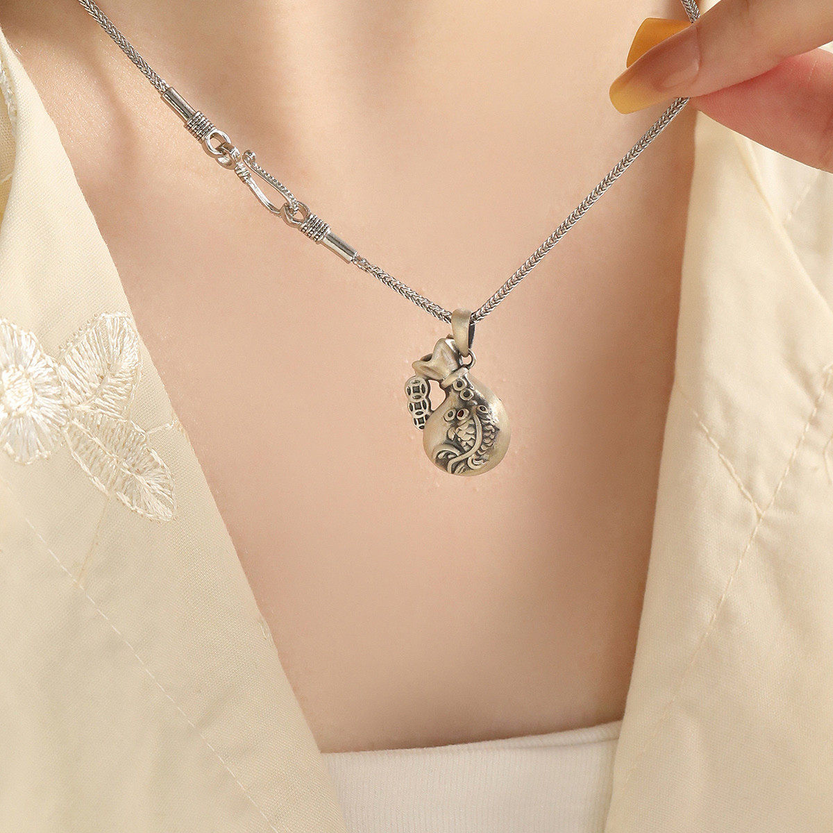 925银复古福袋锦鲤钱币吊坠项链女2025年小众文艺气质设计感礼物