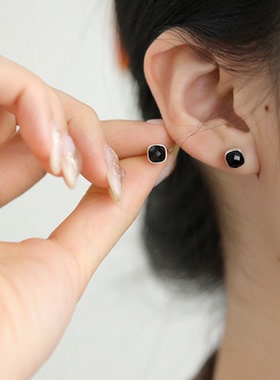 925银方形黑色耳环耳钉女立体切角复古迷你小巧简约百搭耳饰