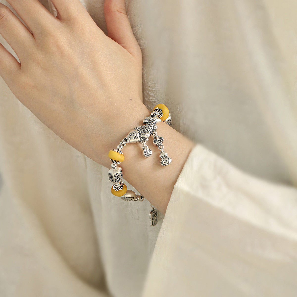 足银琥珀蜜蜡复古锦鲤手链设计感2025年国风新中式手环新中式饰品