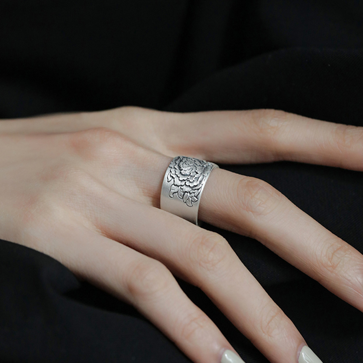 足银牡丹花戒指2024年新款女国潮中式复古小众宽面设计感食指戒