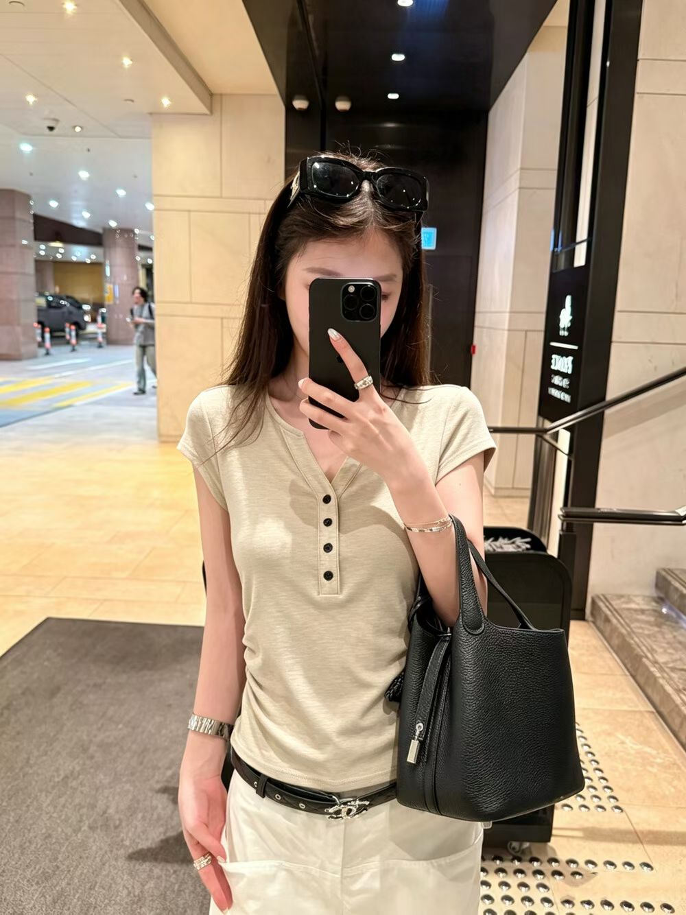 E念8808夏季新款韩版纽扣V领短袖T恤女百搭皱褶收腰显瘦设计上衣