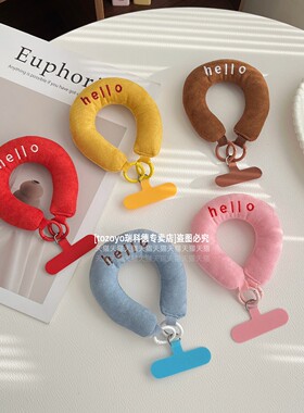 TOZOYO挂手腕毛绒手机挂绳hello可爱ins风腕带手绳挂件双扣短款吊绳充棉柔软腕绳防摔手提带旅游防盗绳垫片壳