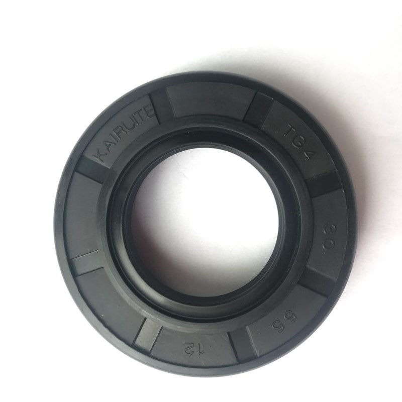 TC丁晴骨架油封内径28*38*40*42*45*47*48*50*52*7*8*10密封圈