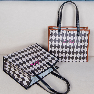 尚盈@棱形磨砂高品质大容量防水手提果冻包单肩手拎托特包沙滩包