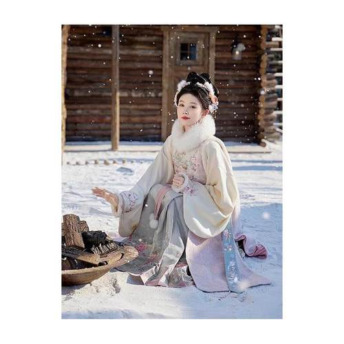 原创秋冬款汉服立领松山汉服