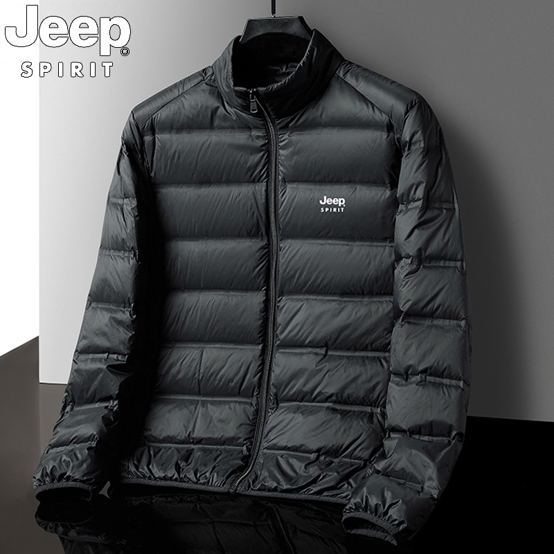 吉普秋冬轻薄羽绒服宽松大码立领短款防寒保暖白鸭绒上衣外套