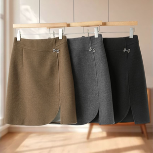 斜条纹开叉包臀高腰A字中裙931 冬装 专柜429 贝