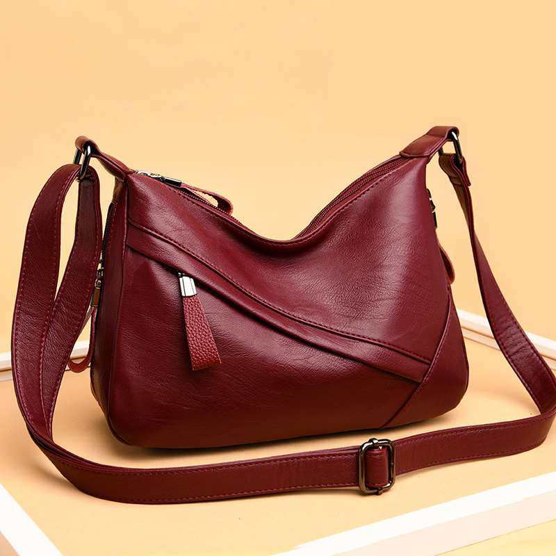 真女包婆婆妈包20妈22新款中年女士皮皮大容量软单肩斜挎包奶奶包