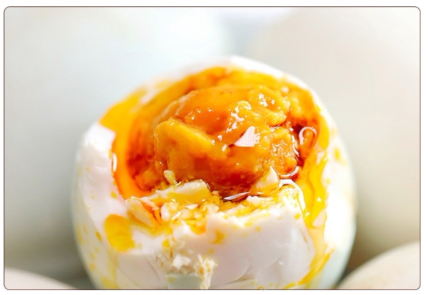 河南信阳息县息品味红心流油散养盐蛋真空包装生熟非烤海鸭蛋