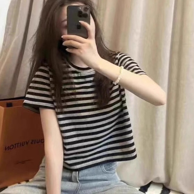 条纹正肩短袖t恤女夏季2025