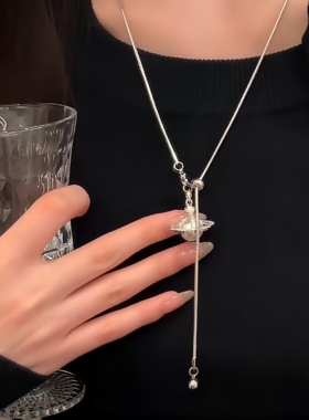 西太后土星球吊坠项链女轻奢高级感钛钢不掉色长款毛衣链配饰女