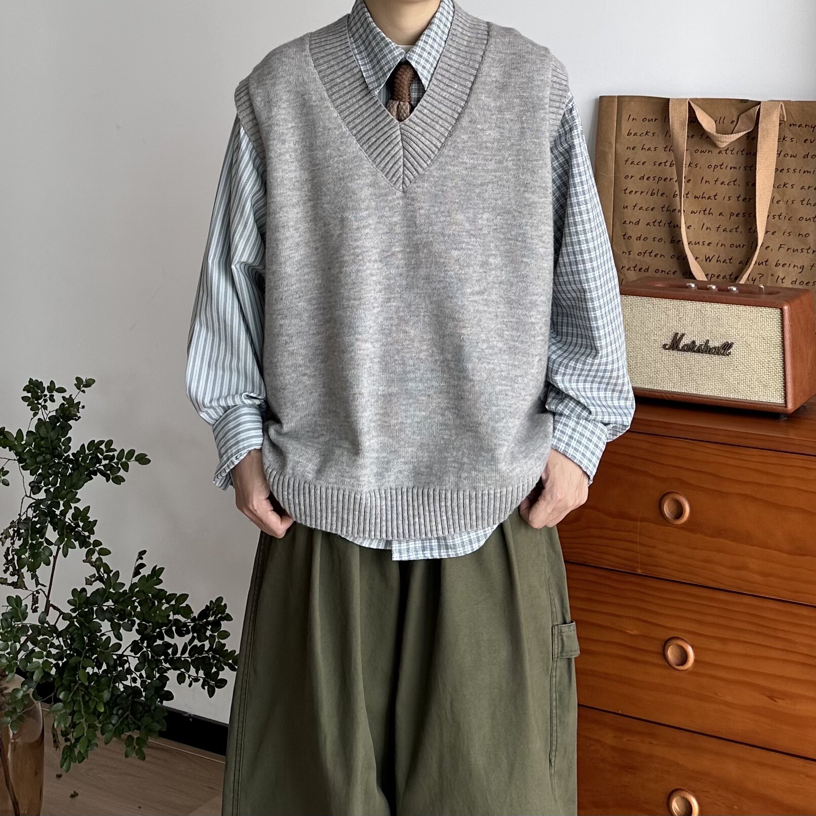 BUTQIU日系秋冬复古少年感针织马甲毛衣纯色叠穿中性情侣背心男女